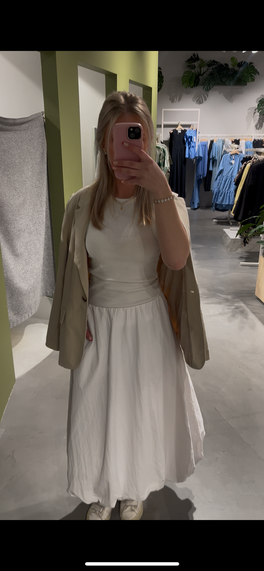 OBJETTA Long Skirt - Cloud Dancer