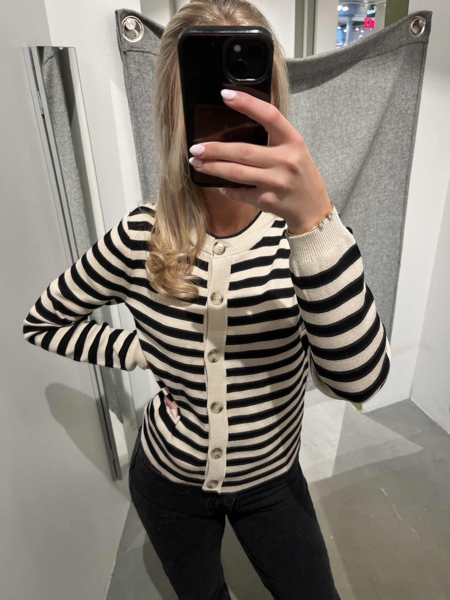 OBJESTER Knit Cardigan - Sandshell